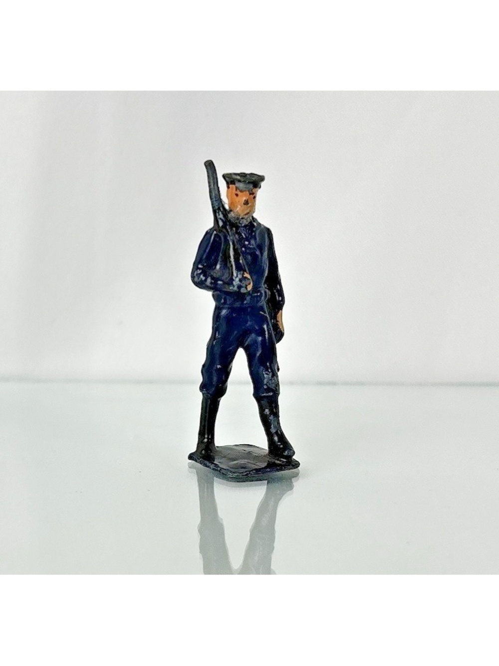 Vintage Britains Ltd Lead Metal Soldier Blue 2.25" Read (4174)